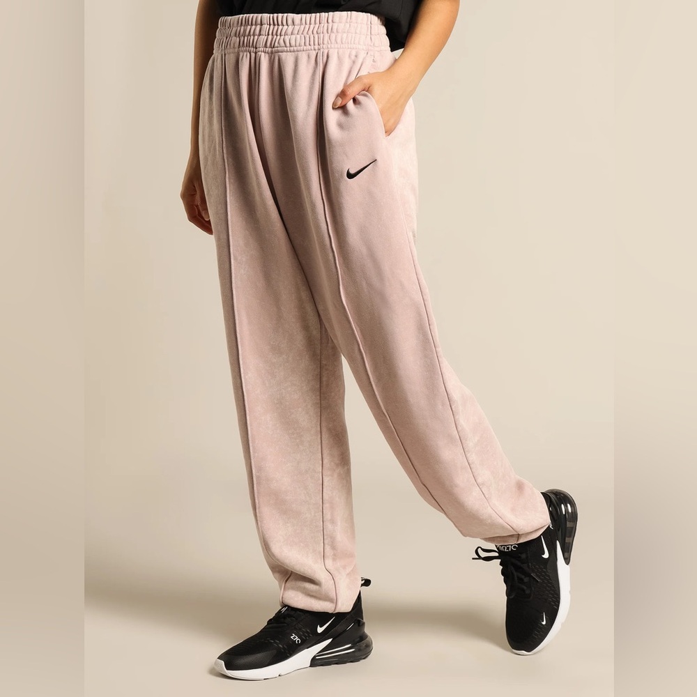 Nike joggers